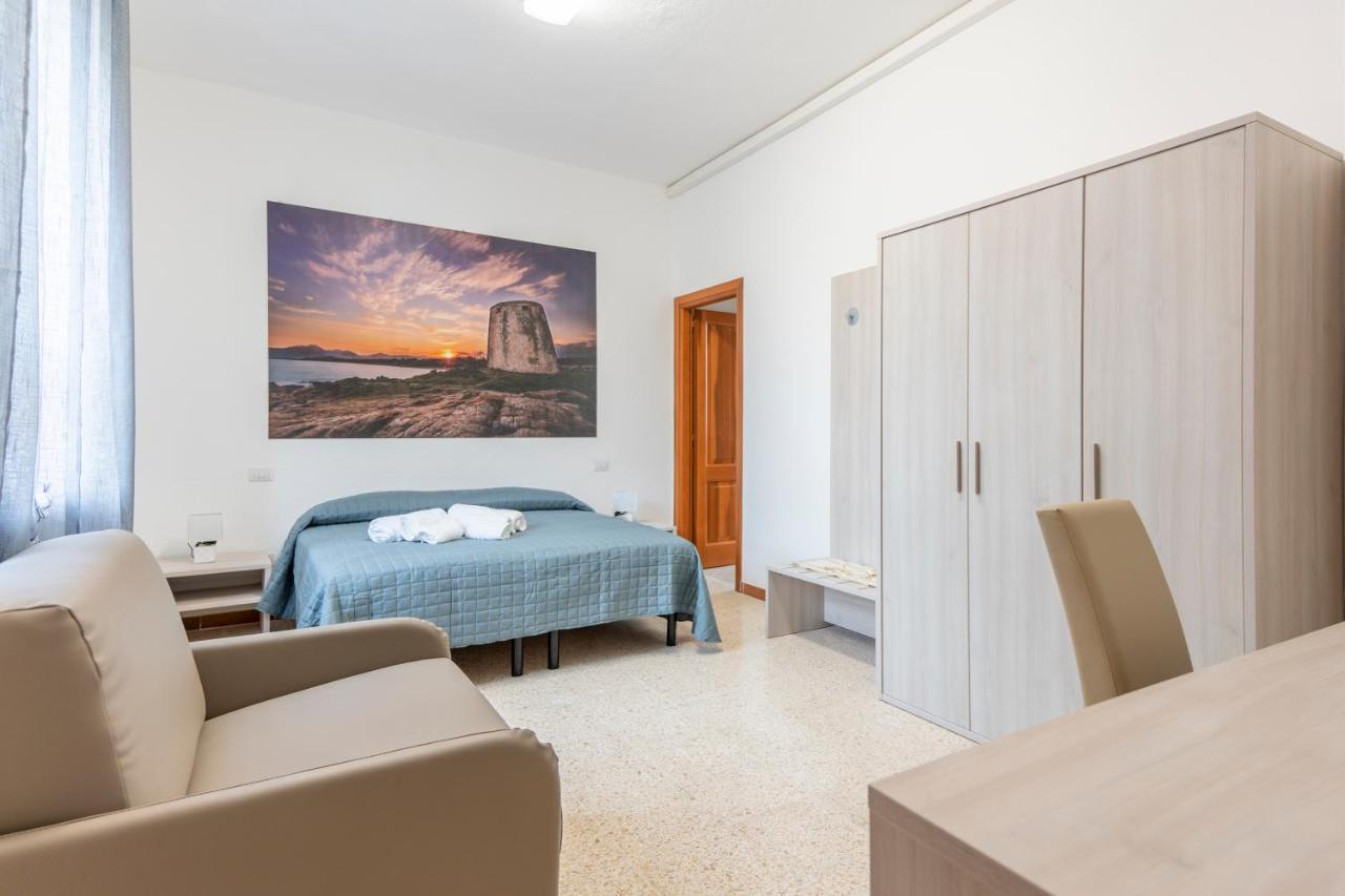 Hotel Dei Tacchi Osini エクステリア 写真