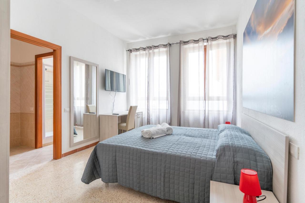 Hotel Dei Tacchi Osini エクステリア 写真